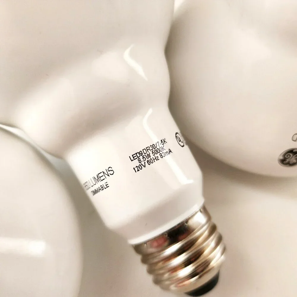 GE LED 8.5W (65W) 5000K Bright White DIMMABLE Bulbs Damp Rated 3Pack Tested